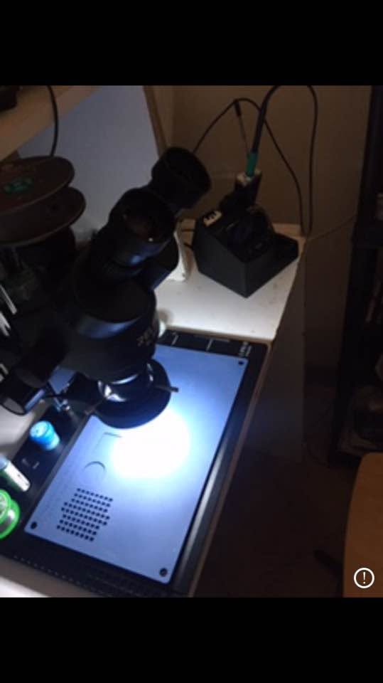 Microscopio da laboratorio